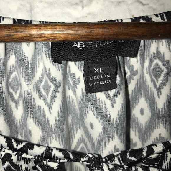AB Studio blouse womens size XL black white key hole tie scoop neck short sleeve - Picture 3 of 8